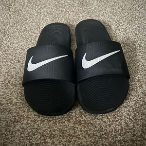 Nike “Kawa Slide Sandals” Size 6.5 Kids/8 Women’s (Black and White)